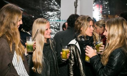 Cerveza Corona celebró mostrando su calendario de actividades en la montaña