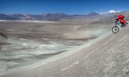 Impresionante nuevo récord mundial de descenso en Chile